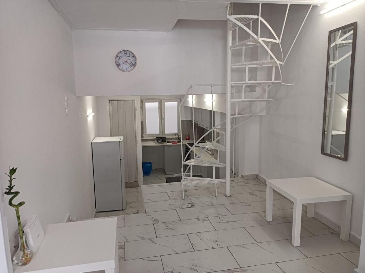 Apartment Dipla Atenas Exterior foto